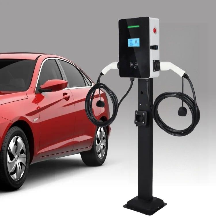 32A QR 코드를 스캔하여 4.3인치 화면 벽에 장착된 EV 충전 스테이션을 충전합니다.
